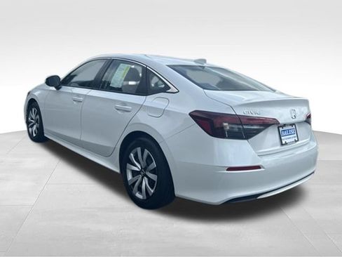 Used 2025 Honda Civic LX image 3