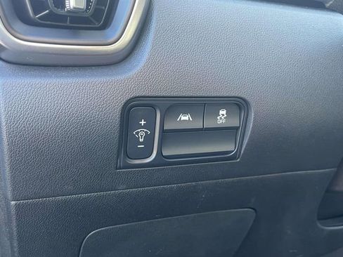 Used 2022 Kia Sorento S w/ Panoramic Sunroof Package image 18
