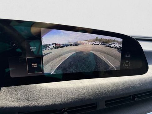 Used 2023 Lucid Air Grand Touring image 16