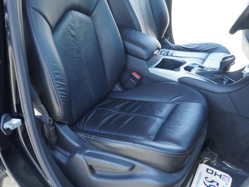 Used 2013 Cadillac SRX FWD image 10