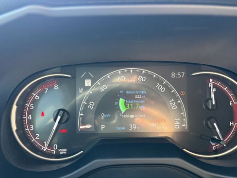 Certified 2025 Toyota RAV4 LE AWD/4WD image 21