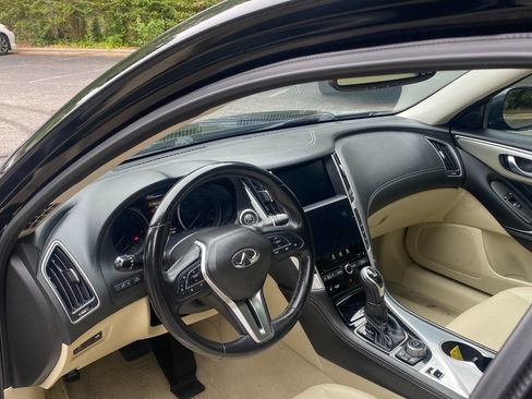 Used 2020 INFINITI Q50 Luxe w/ Essential Package (3.0T Luxe) RWD image 14