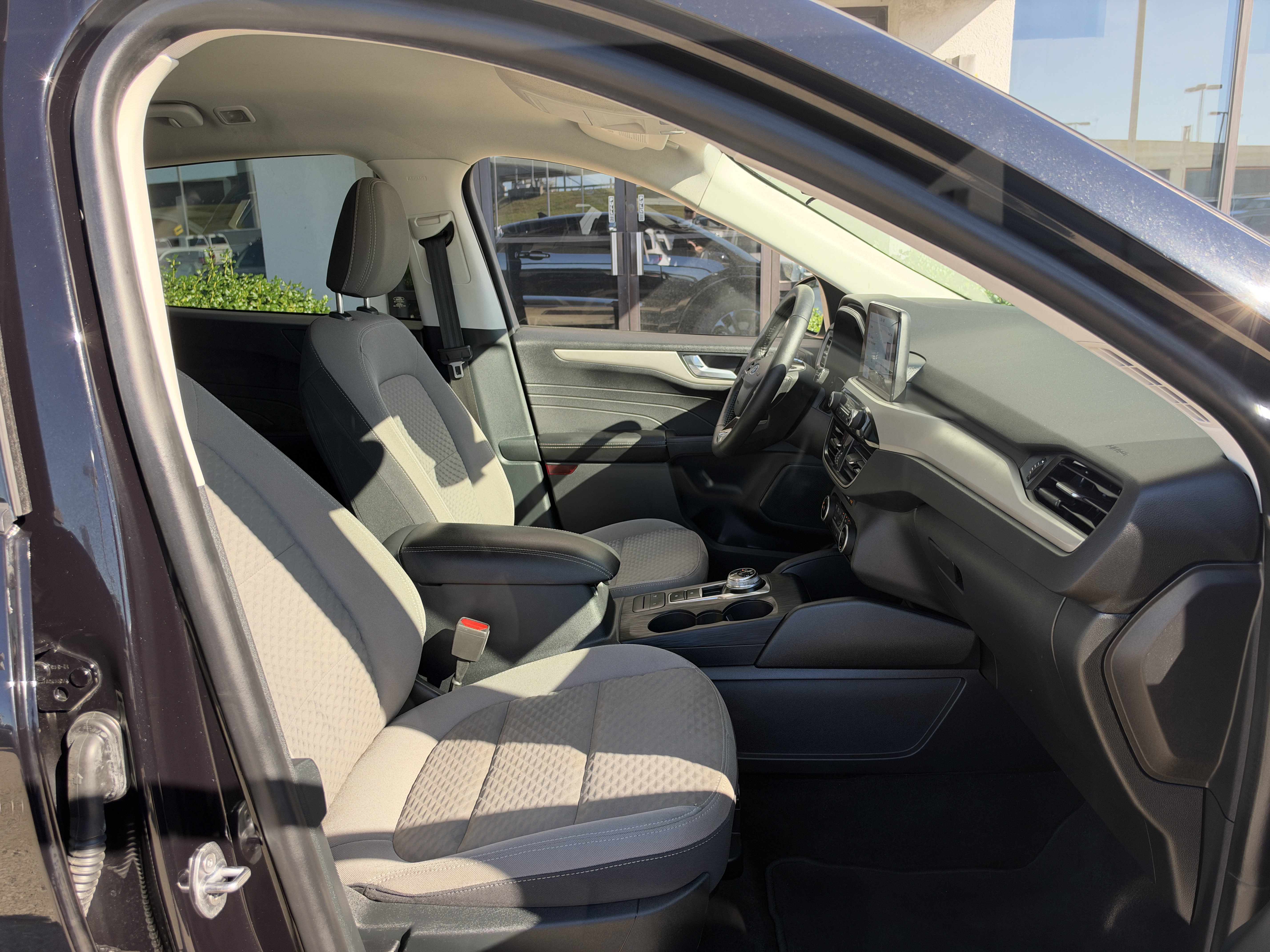 Used 2021 Ford Escape SE FWD image 21