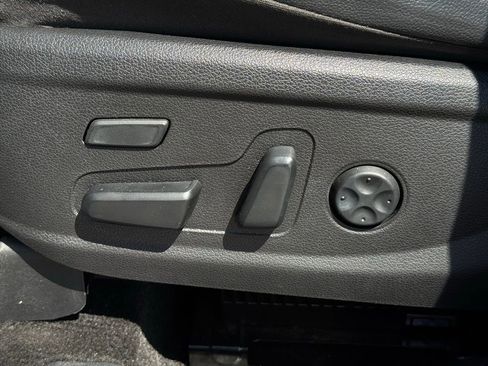 Used 2022 Hyundai Santa Fe Limited image 29