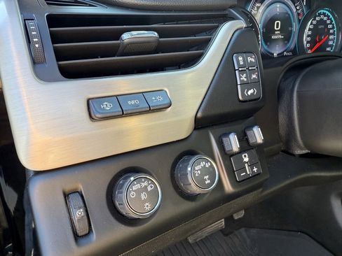 Certified 2018 GMC Yukon Denali w/ Denali Ultimate Package image 13