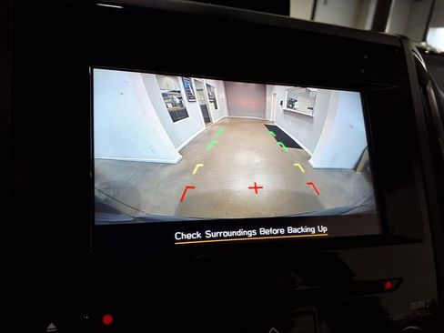 Used 2022 Subaru Forester image 11