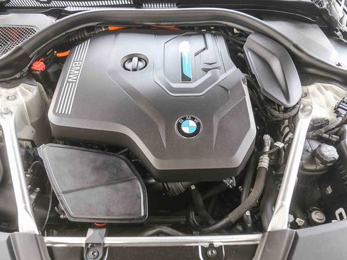 Certified 2023 BMW 530e 530e w/ M Sport Package image 24