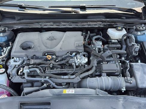 Used 2025 Toyota Camry LE image 29