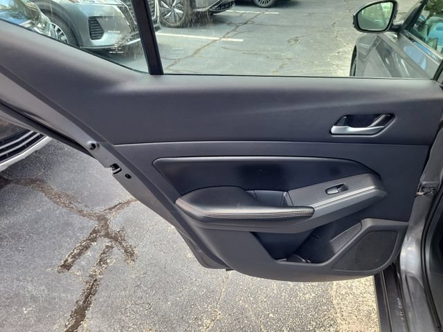Used 2022 Nissan Altima 2.5 SR w/ Midnight Edition Package FWD image 13