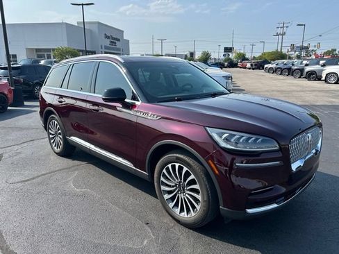 Used 2022 Lincoln Aviator AWD w/ Premium Package image 4