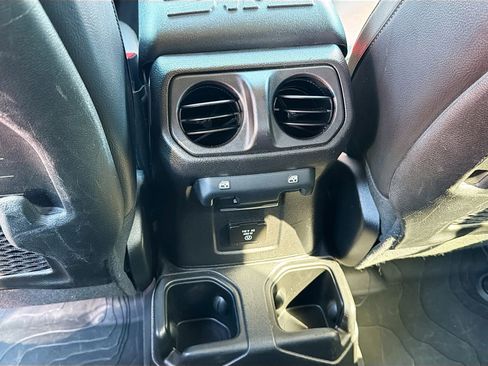 Used 2021 Jeep Gladiator Rubicon image 20