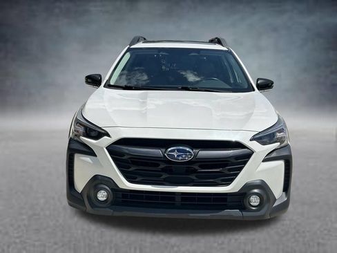 Used 2025 Subaru Outback Premium AWD/4WD image 8