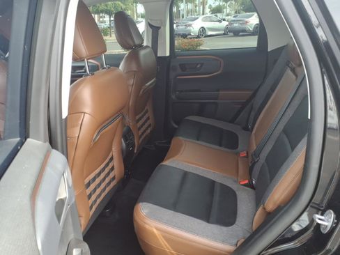 Used 2022 Ford Bronco Sport Outer Banks w/ Tech Package AWD/4WD image 10