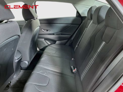Used 2023 Hyundai Elantra SEL w/ Convenience Package FWD image 29
