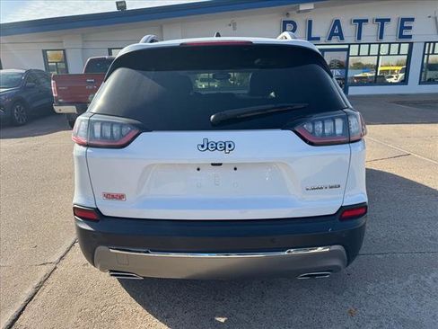 Used 2021 Jeep Cherokee Limited image 6