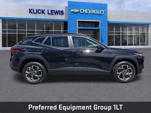 Used 2025 Chevrolet Trax LT w/ Driver Confidence Package FWD image 9