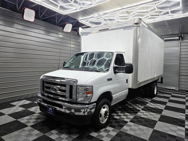 Used 2023 Ford E-450 and Econoline 450 Super Duty w/ Power Windows & Locks Group RWD image 36