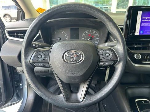 Used 2023 Toyota Corolla LE image 18