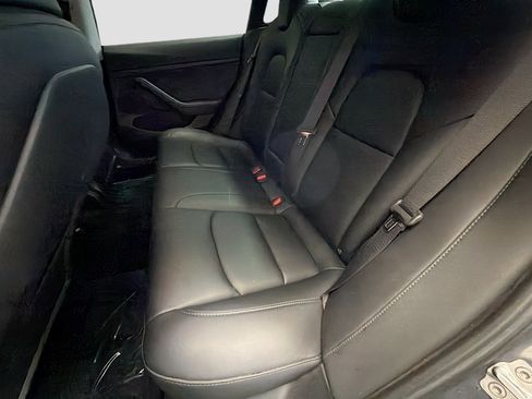 Used 2023 Tesla Model 3 Standard Range image 13