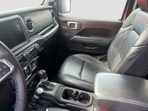 Used 2023 Jeep Wrangler Unlimited Rubicon 4xe AWD/4WD image 25