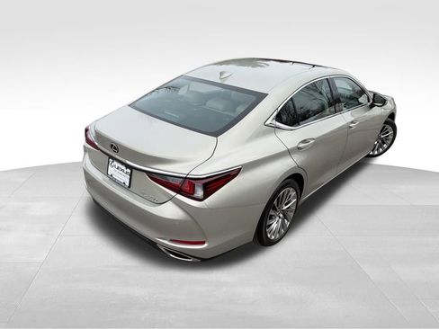 Used 2021 Lexus ES 350 Luxury w/ Accessory Package 2 image 6
