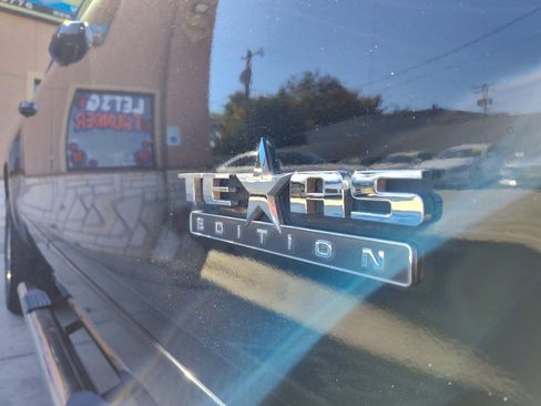 Used 2016 Chevrolet Silverado 1500 LT w/ Texas Edition image 10