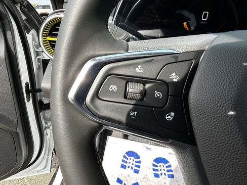 New 2026 Chevrolet Trax ACTIV w/ Sunroof Package FWD image 22