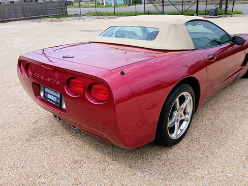 Used 2002 Chevrolet Corvette Convertible w/ Preferred Equipment Group2 RWD image 88
