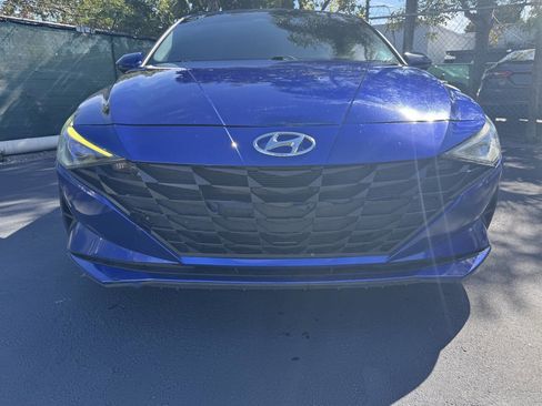 Used 2022 Hyundai Elantra SEL image 13