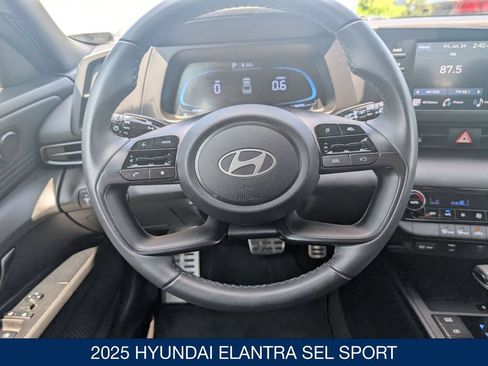 Certified 2025 Hyundai Elantra Sport FWD image 18