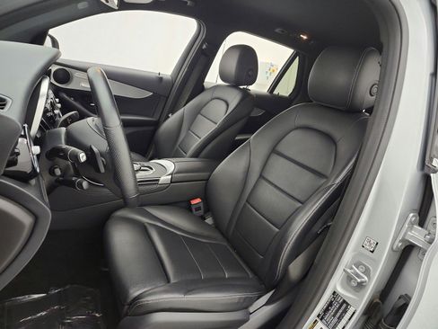 Used 2019 Mercedes-Benz GLC 300 image 10