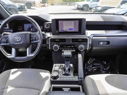 Certified 2025 Toyota 4Runner SR5 AWD/4WD image 14