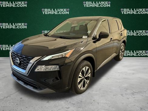 Used 2023 Nissan Rogue SV image 10