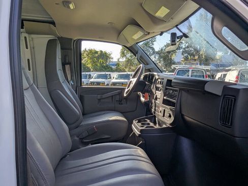 New 2025 Chevrolet Express 2500 Work Van w/ Driver Convenience Package image 15