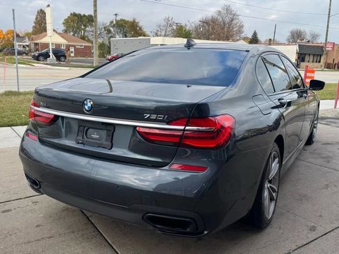 Used 2016 BMW 750i xDrive image 9