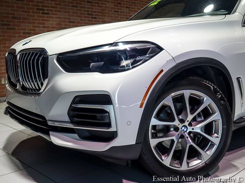 Used 2022 BMW X5 xDrive40i w/ Premium Package AWD/4WD image 3