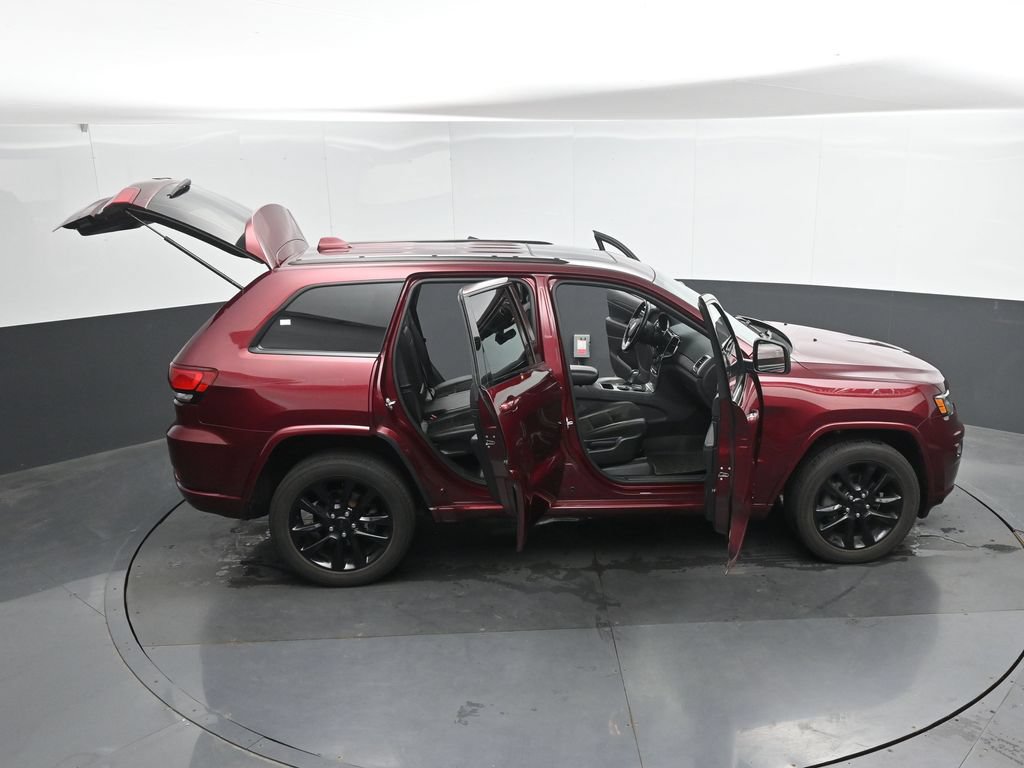 Used 2020 Jeep Grand Cherokee Altitude AWD/4WD image 51