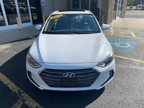 Used 2017 Hyundai Elantra Limited w/ Limited Tech Package 04 FWD image 14