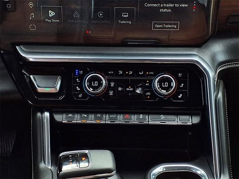 Used 2025 GMC Sierra 1500 Denali Ultimate image 15