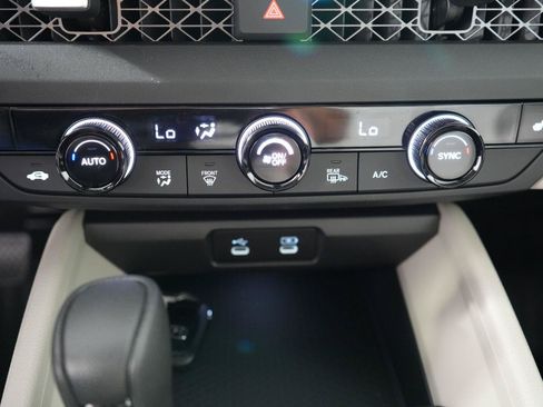 Certified 2025 Honda Accord SE image 18