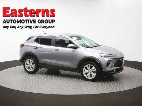 Used 2024 Buick Encore GX Preferred FWD image 45