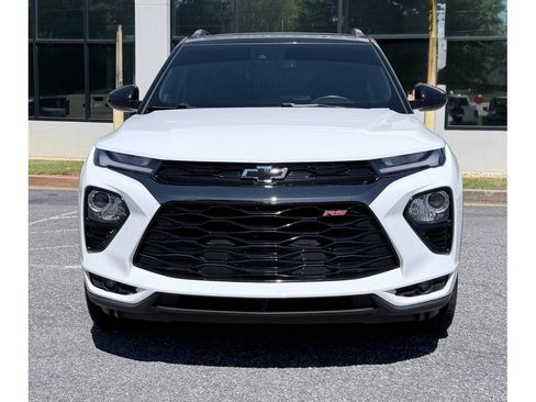 Used 2023 Chevrolet TrailBlazer RS w/ Sun and Liftgate Package AWD/4WD image 3