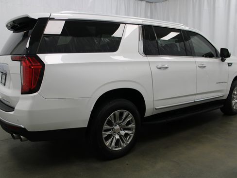 Used 2021 GMC Yukon XL Denali image 6