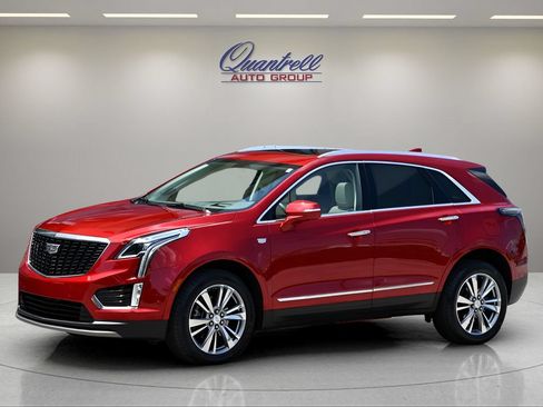 Used 2023 Cadillac XT5 Premium Luxury w/ Technology Package AWD/4WD image 8