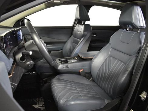 Certified 2023 Nissan Ariya AWD/4WD image 7