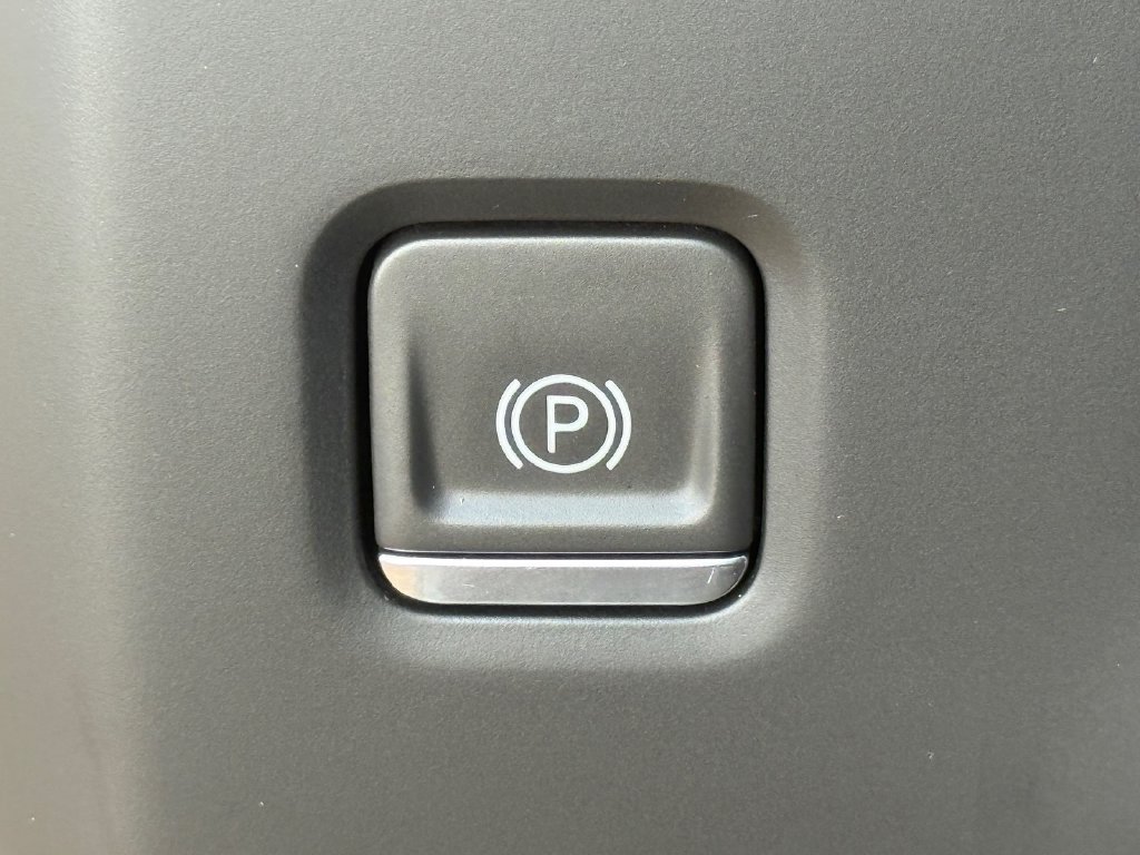 Used 2024 GMC Sierra 1500 AT4X AWD/4WD image 43