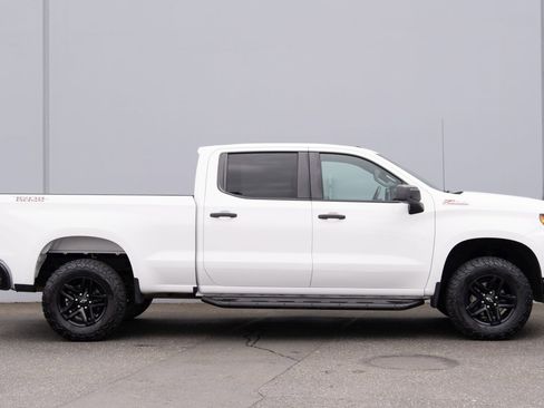 Used 2020 Chevrolet Silverado 1500 Custom Trail Boss w/ Custom Convenience Package AWD/4WD image 21
