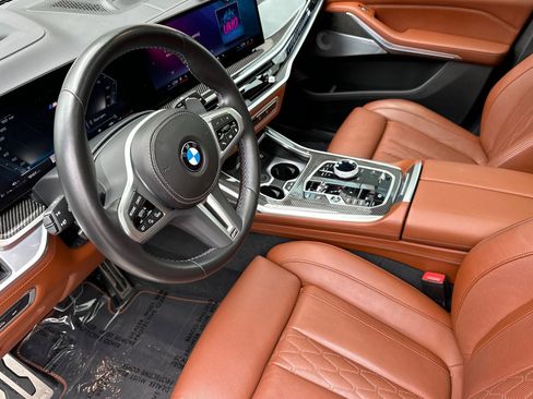 Used 2024 BMW X7 M60i w/ Executive Package AWD/4WD image 9