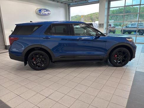 Used 2021 Ford Explorer ST w/ Equipment Group 401A AWD/4WD image 7