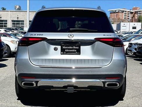 Used 2026 Mercedes-Benz GLE 350 4MATIC image 3
